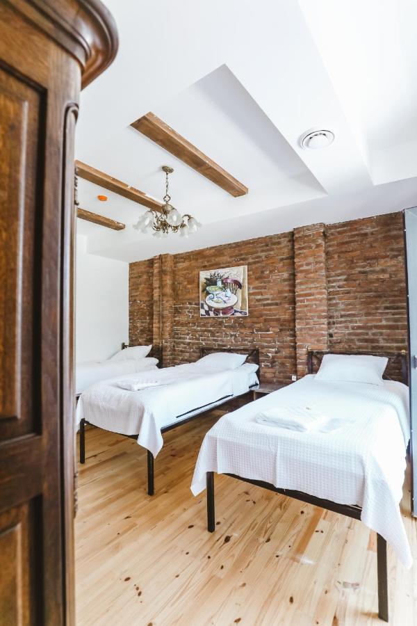 Hotel Verdzi Kʼutʼaisi Exterior foto