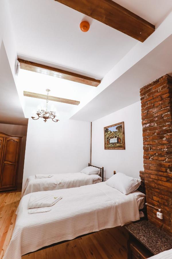 Hotel Verdzi Kʼutʼaisi Exterior foto